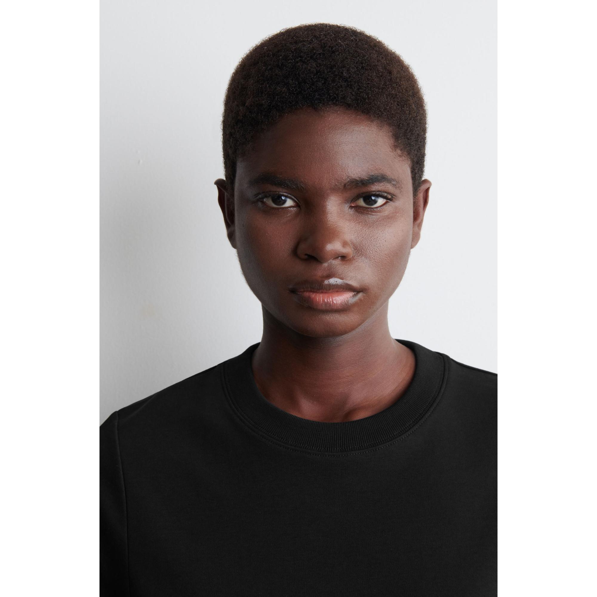 Women Clean Cut Regular T-Shirt - Black