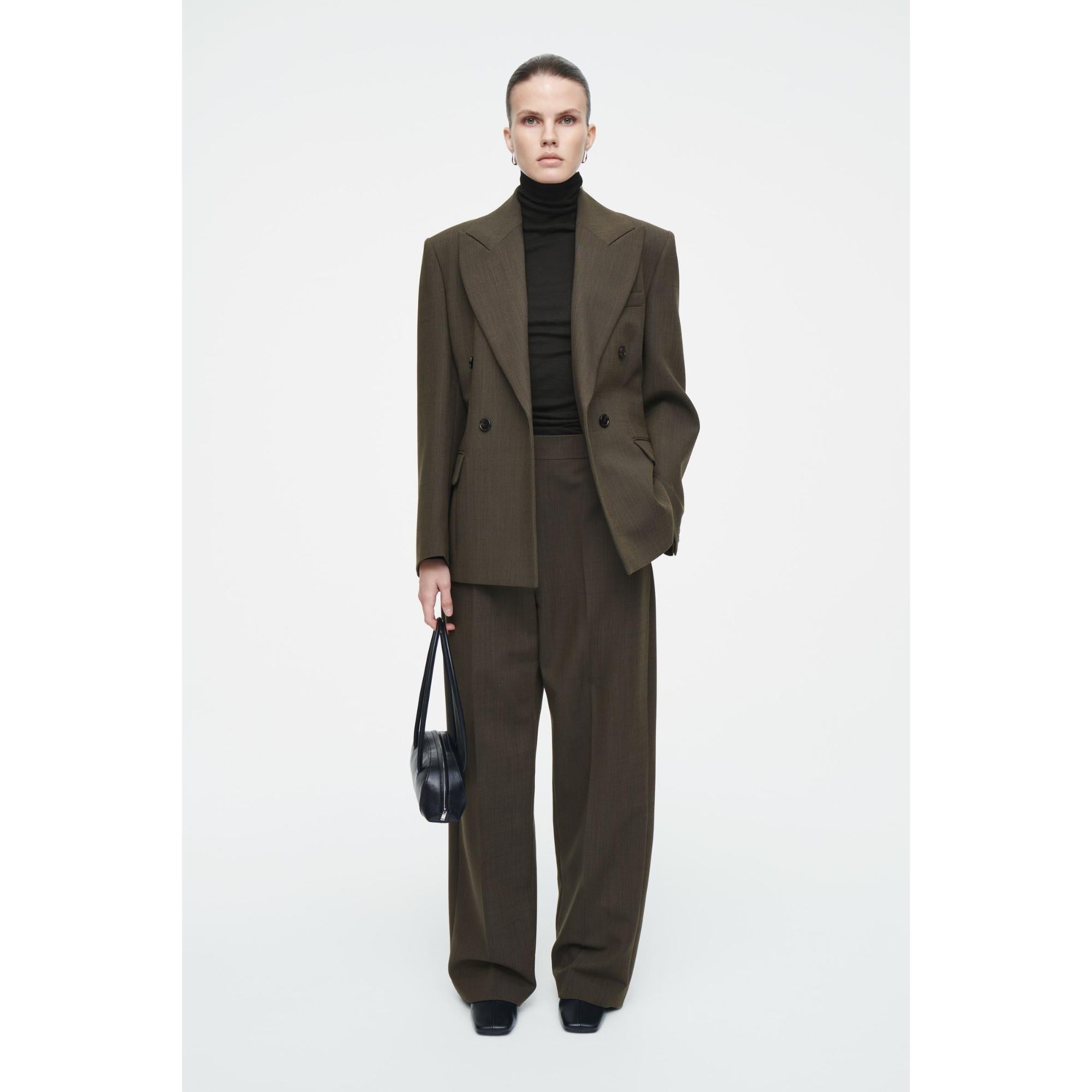 Women Merino Wool Turtleneck Top - Black
