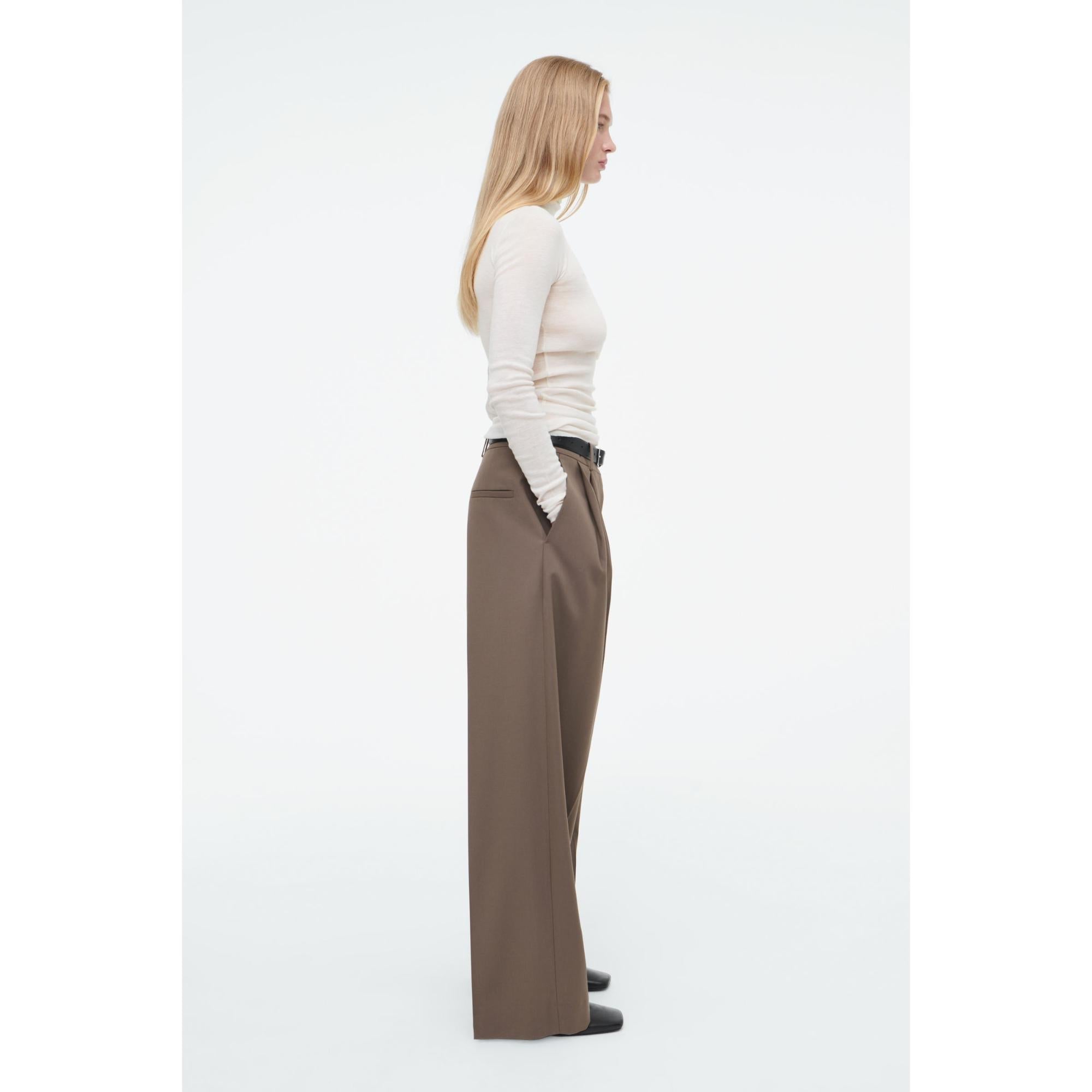 Women Merino Wool Turtleneck Top - White