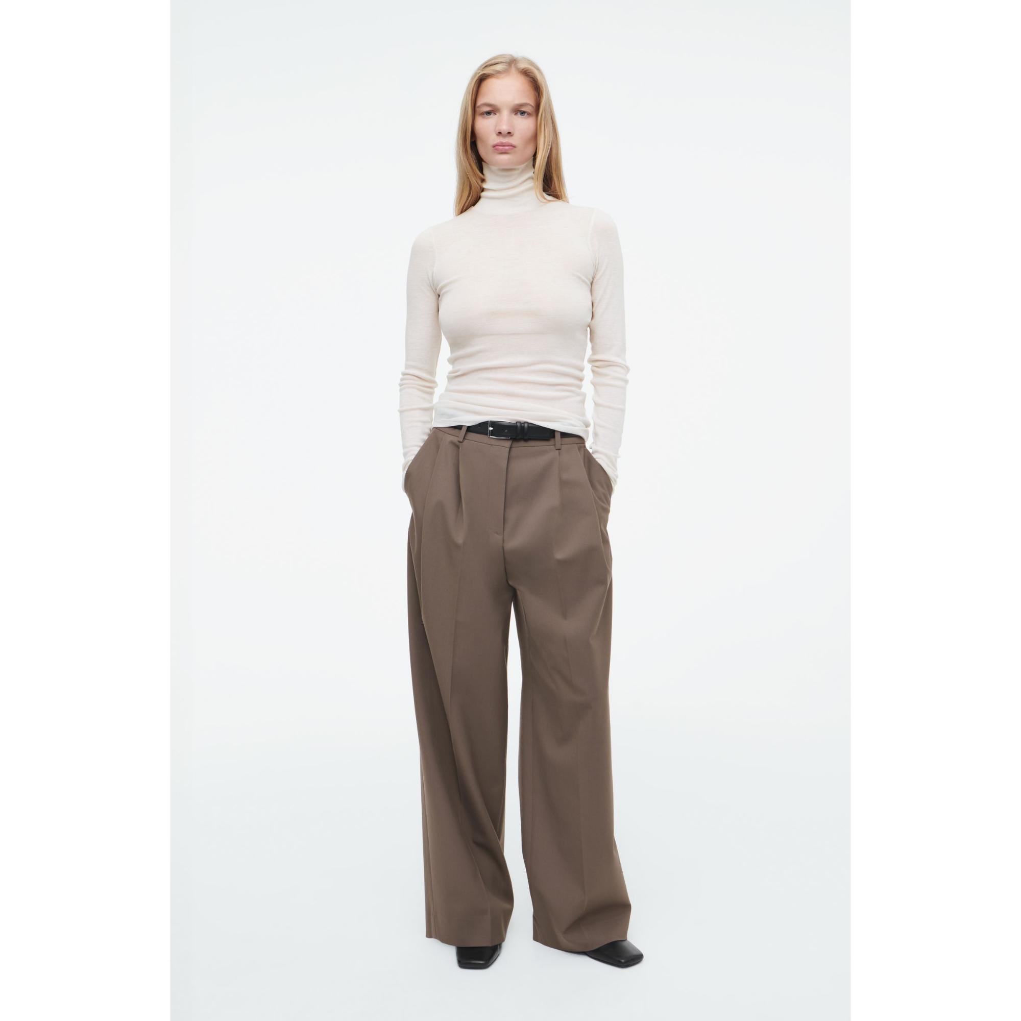 Women Merino Wool Turtleneck Top - White
