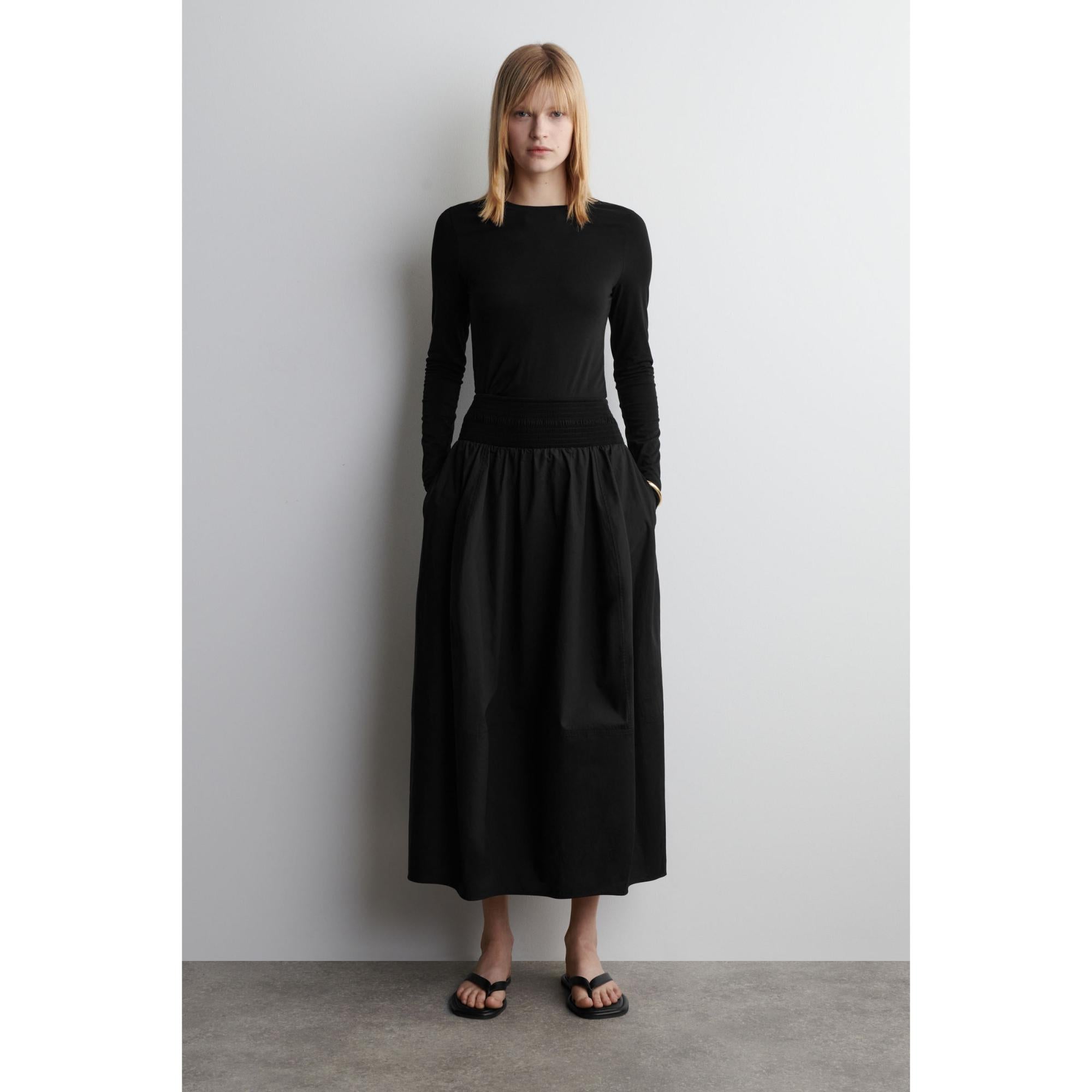 Women Slim Lightweight Long-Sleeved Top - Black
