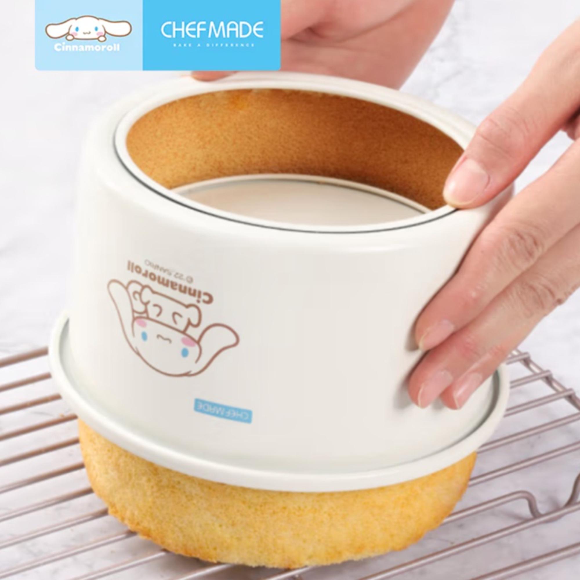 Round Deep Cake Pan with Removable Bottom - White