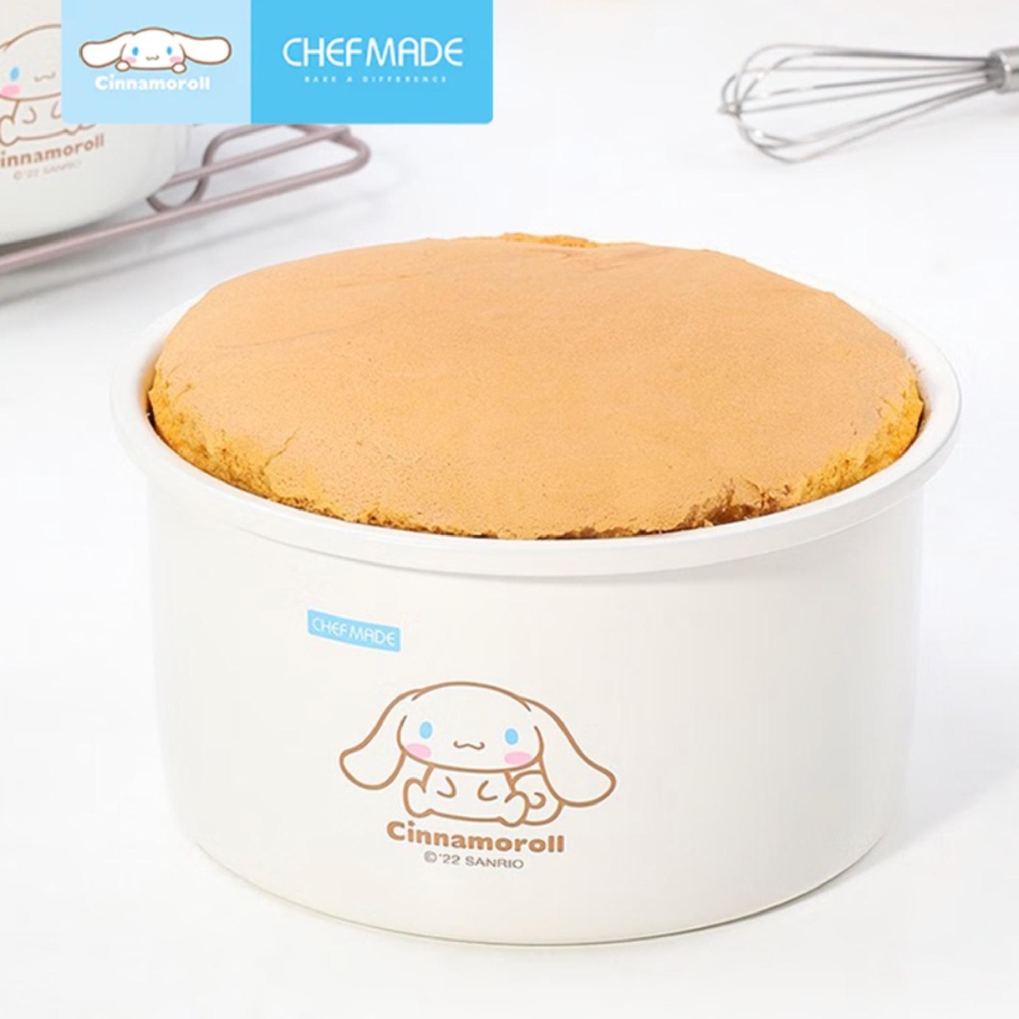 Round Deep Cake Pan with Removable Bottom - White