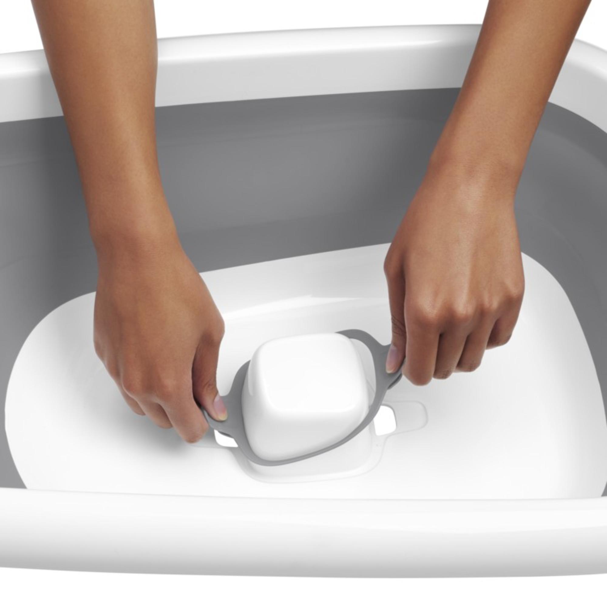 OXO Tot Splash & Store Bathtub