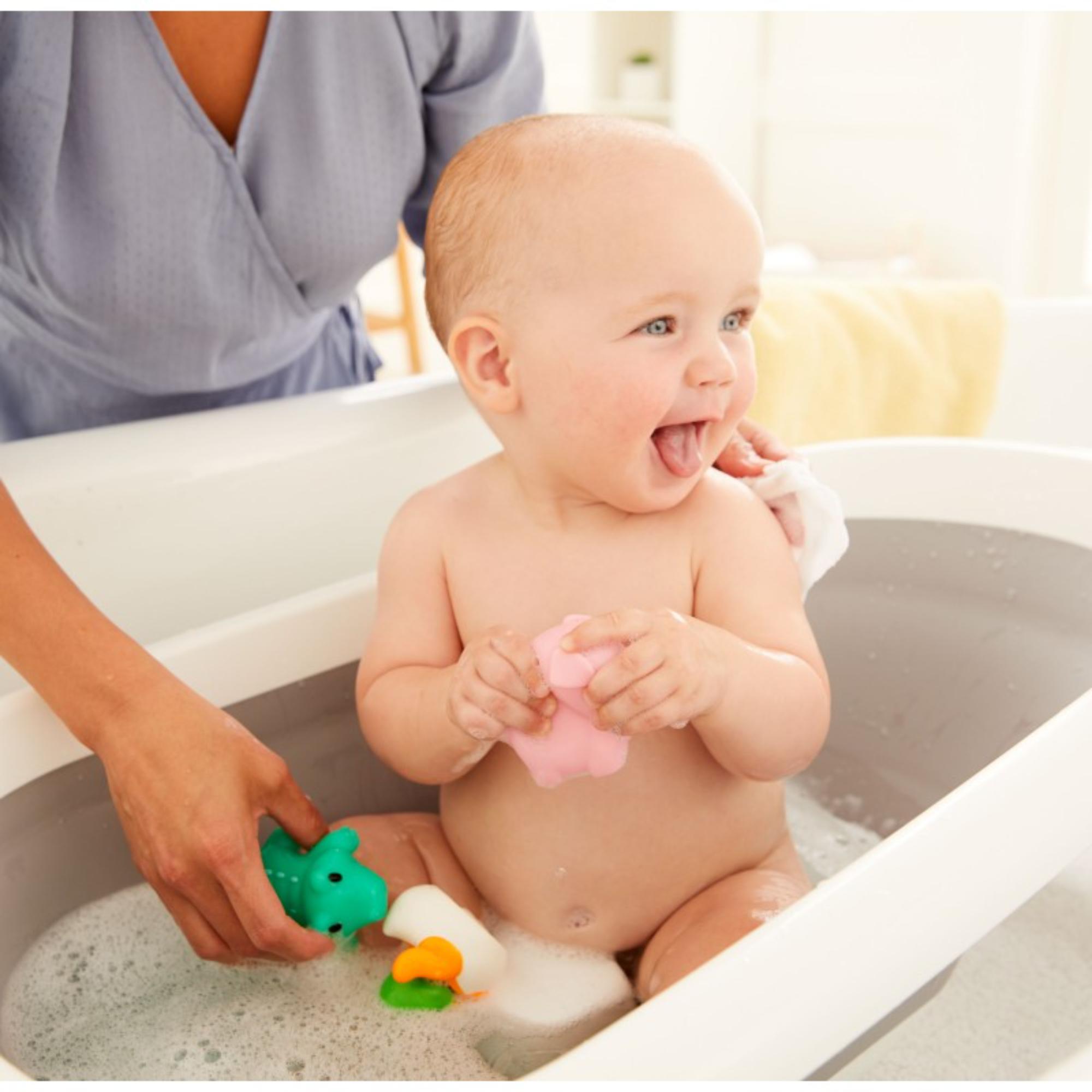 OXO Tot Splash & Store Bathtub