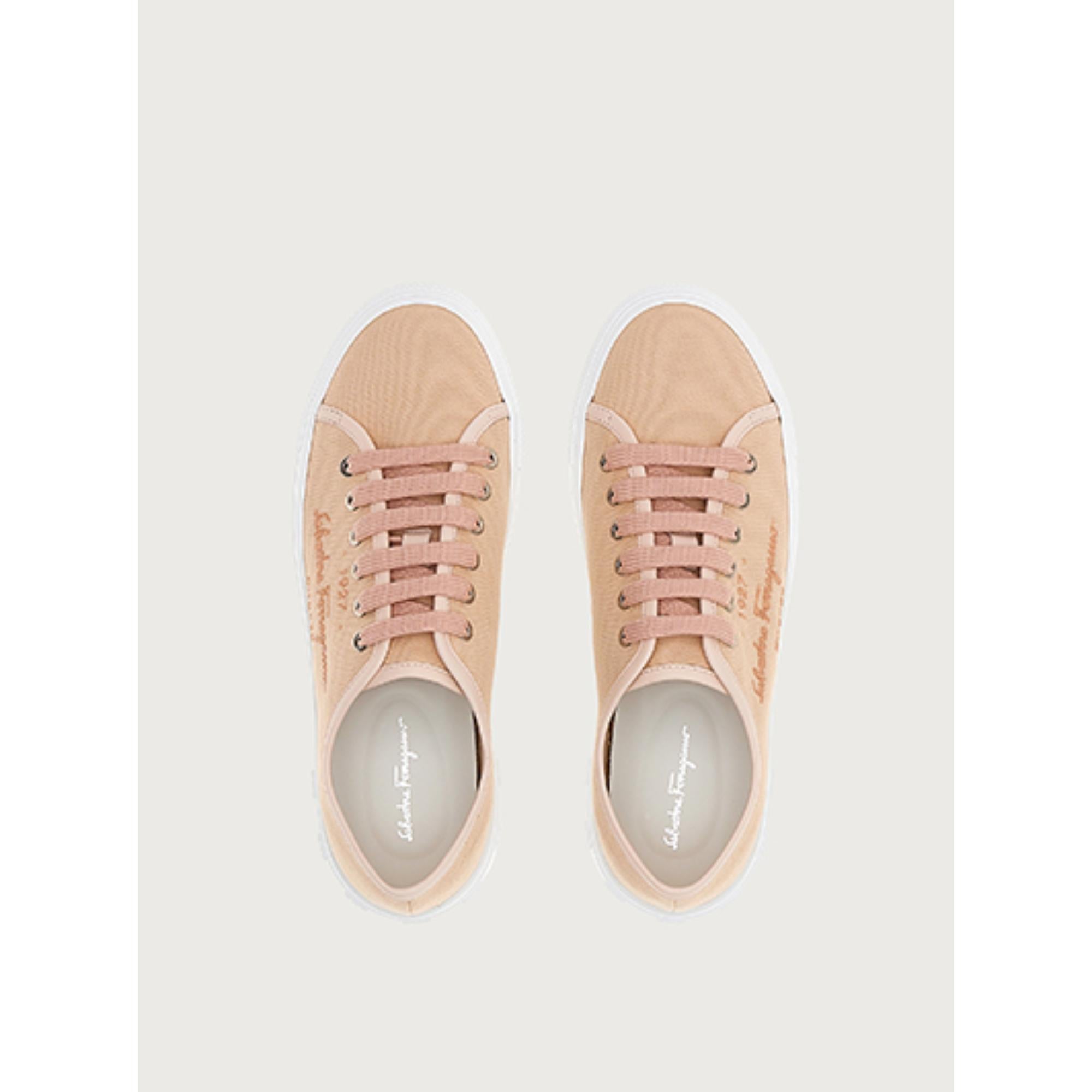 Women Low Cut Sneakers [Width: 1C] - Pink