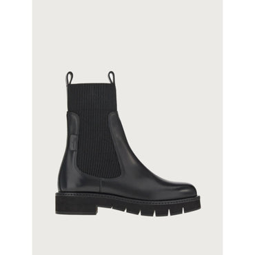 Women Chelsea Boots [Width: 1C] - Black