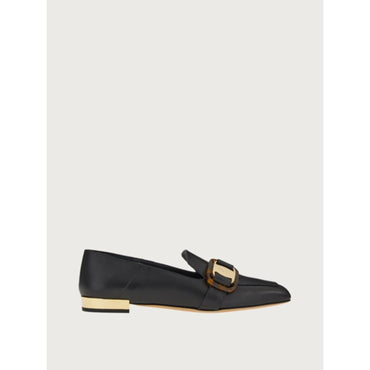 Women Vara Chain Loafers [Width: 1D] - Black