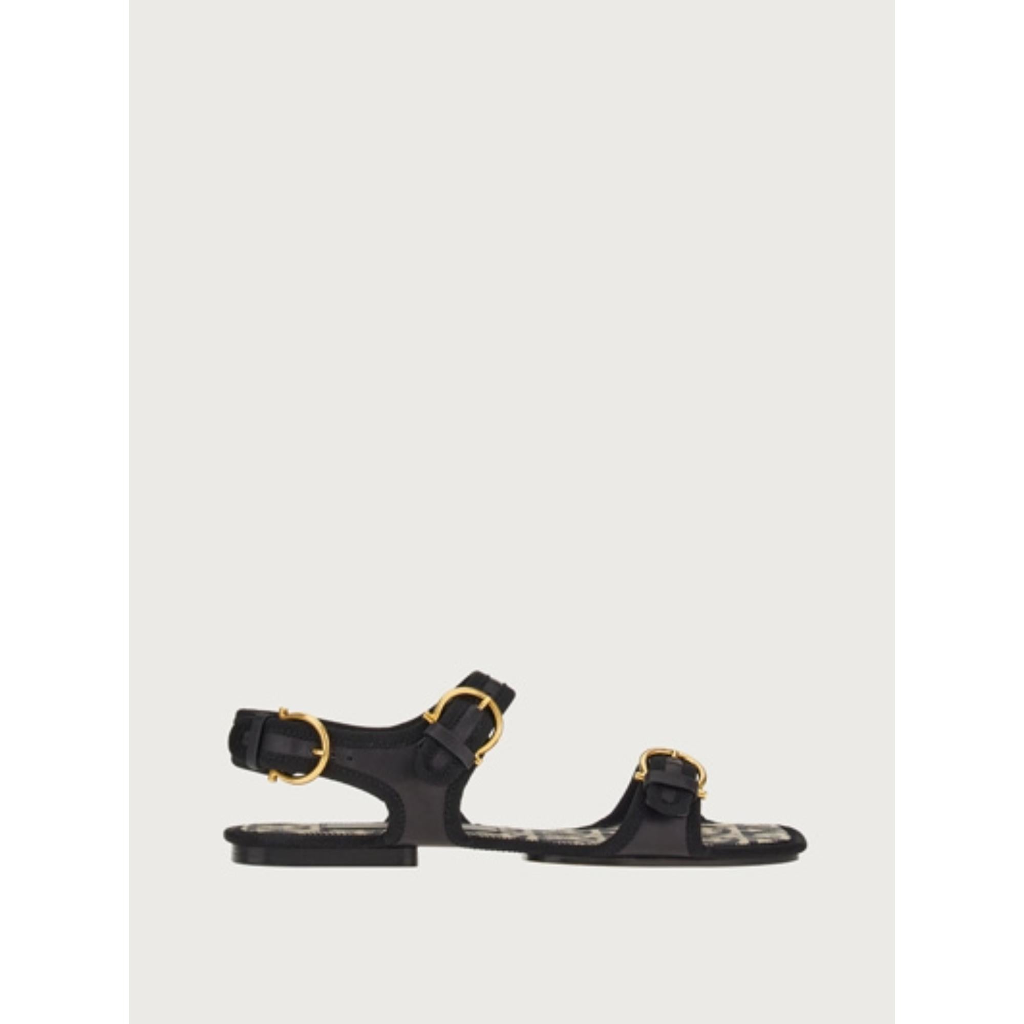 Women Nomadic Stories Sandals [Width: 1C] - Black/Beige