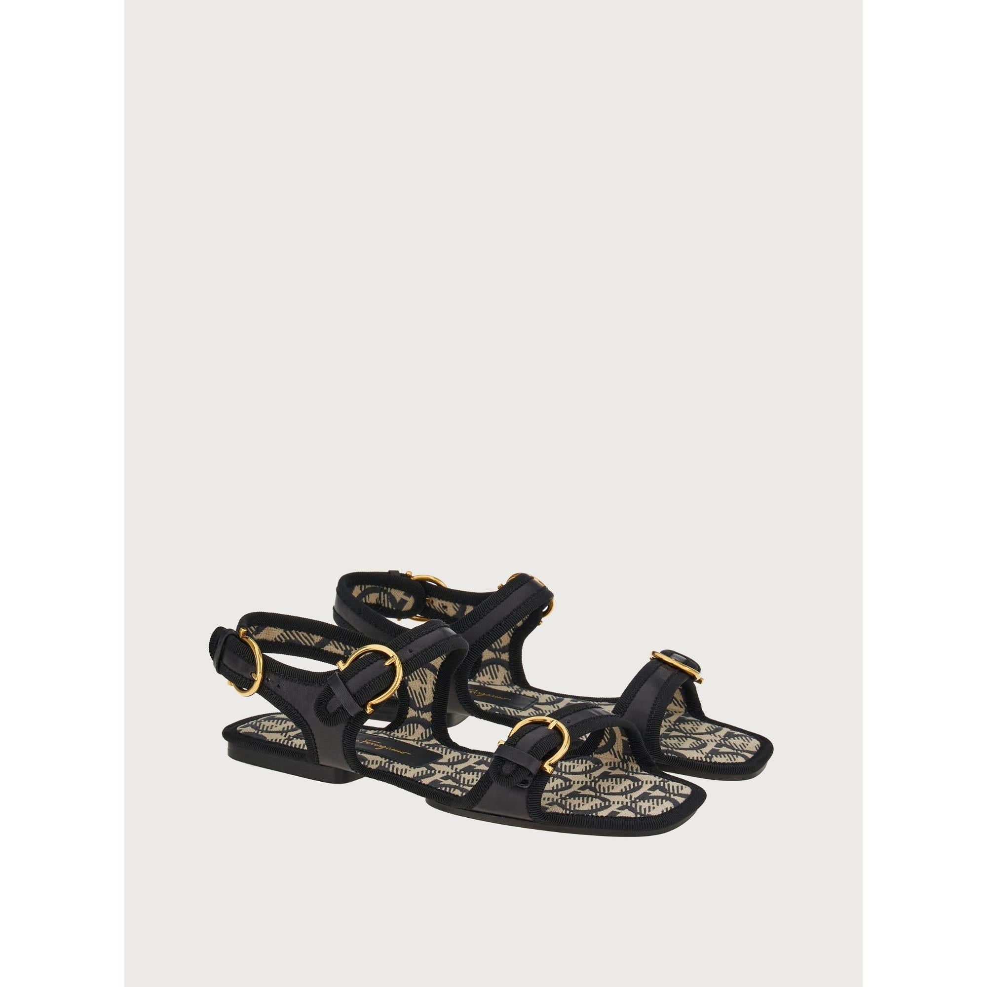 Women Nomadic Stories Sandals [Width: 1C] - Black/Beige