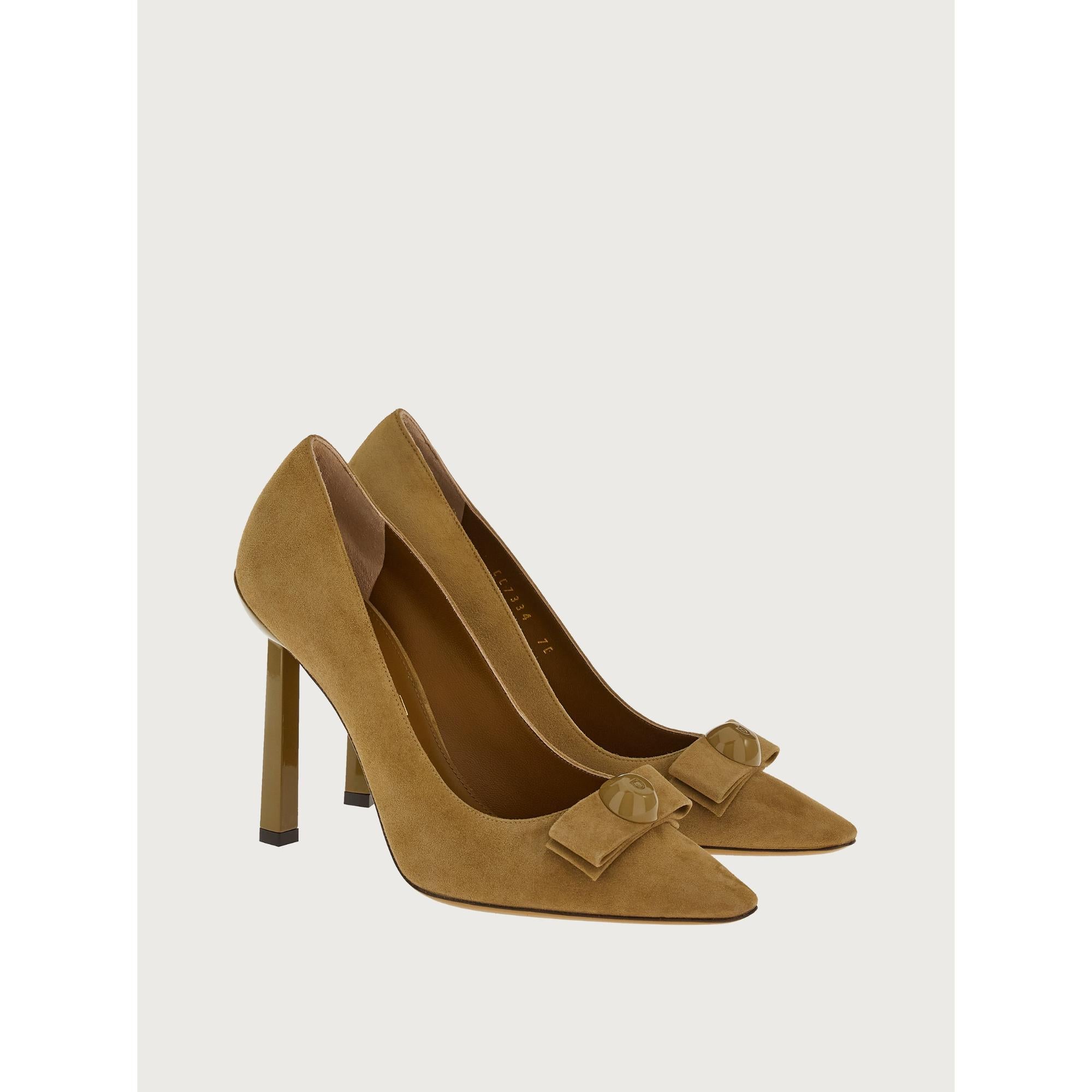 Women Vara Bowl Pumps [Width: 1D] - Raffia