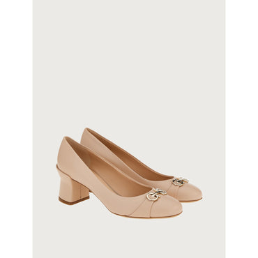 Women Pumps with Gancini Ornament [Width: 1D] - Petal