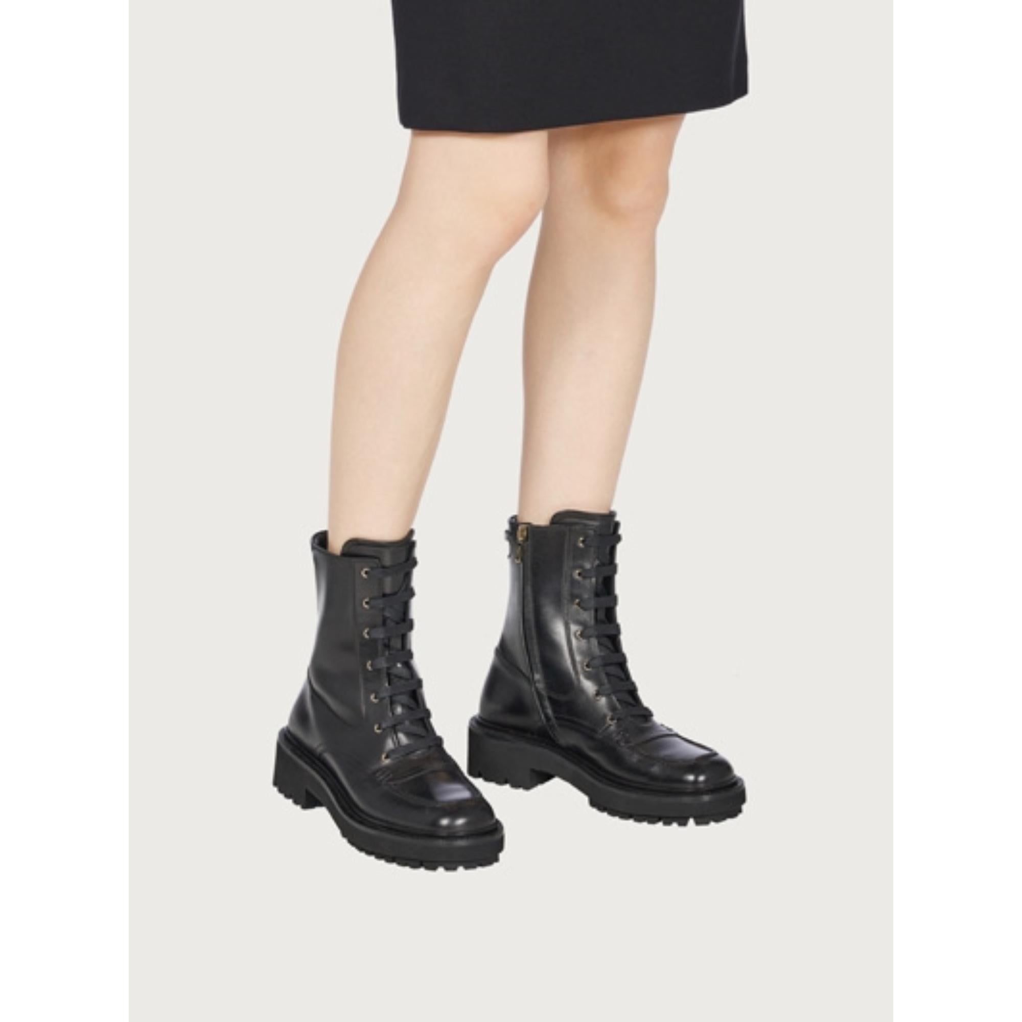 Women Combat Boots [Width: 1C] - Black