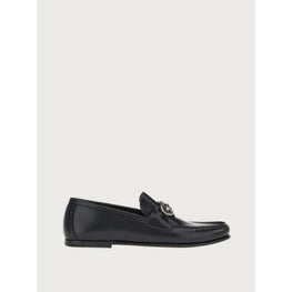 Men Loafers with Gancini Ornament [Width: 3E] - Black