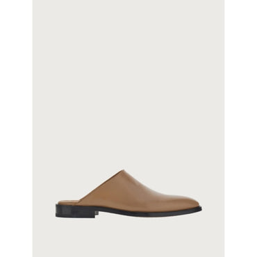 Men Squared Toe Sabot [Width: 3E] - Beige