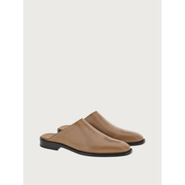 Men Squared Toe Sabot [Width: 3E] - Beige