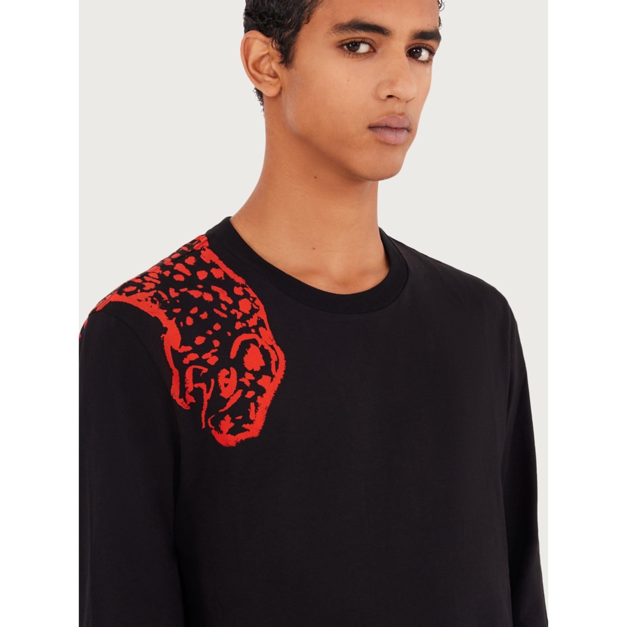 Men Long Sleeved Jaguar Print T-Shirt - Black/Red