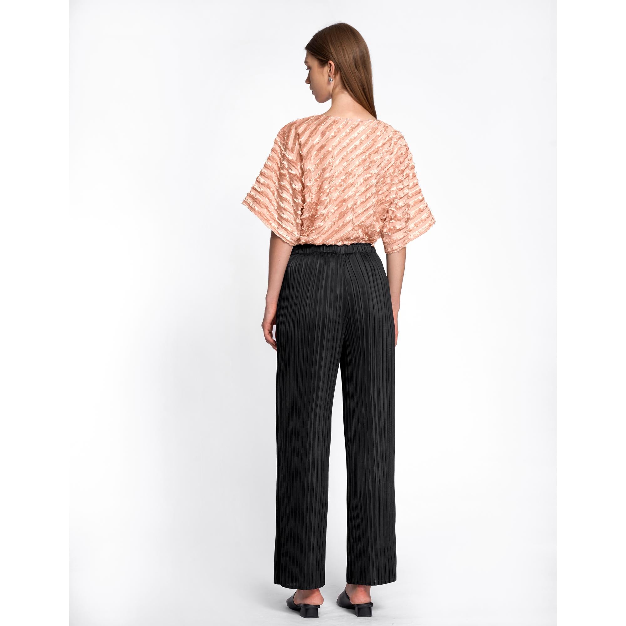 Straight Leg Pleated Trousers - Black