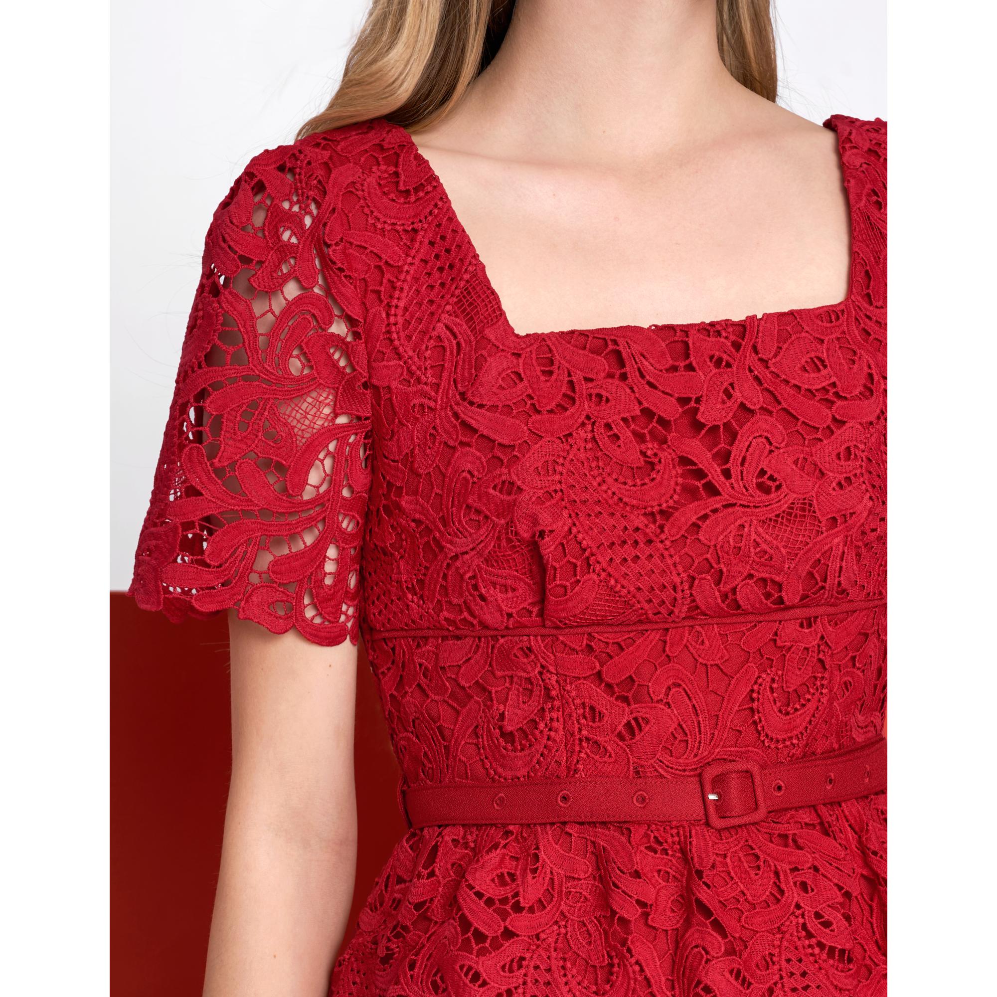 Square Neck Layered Skirt Lace Dress - Red