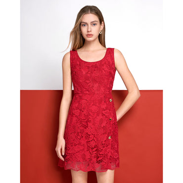 U-neck Button Detail Lace Dress - Red