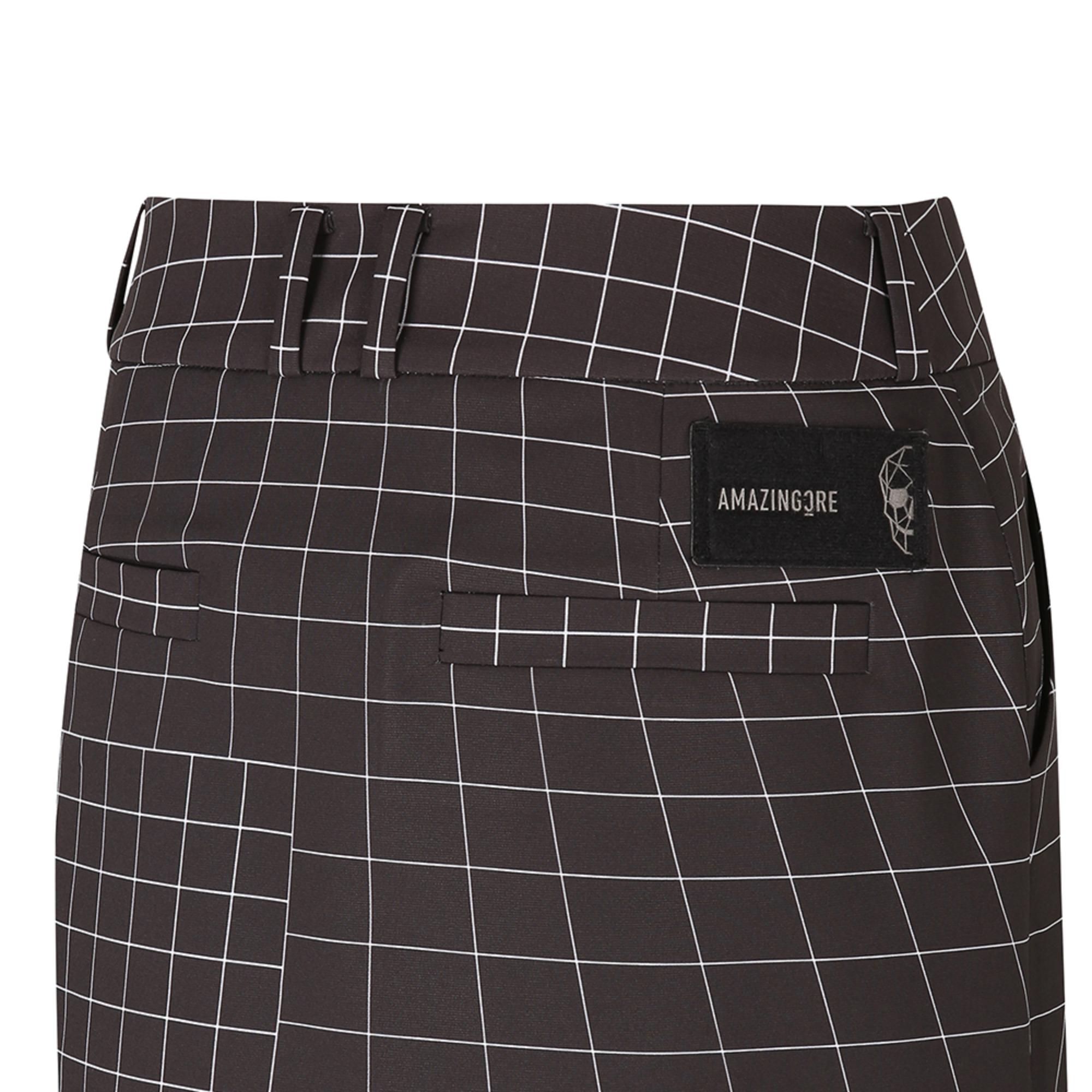 Women Hyper Grid Pattern Skirt - Black
