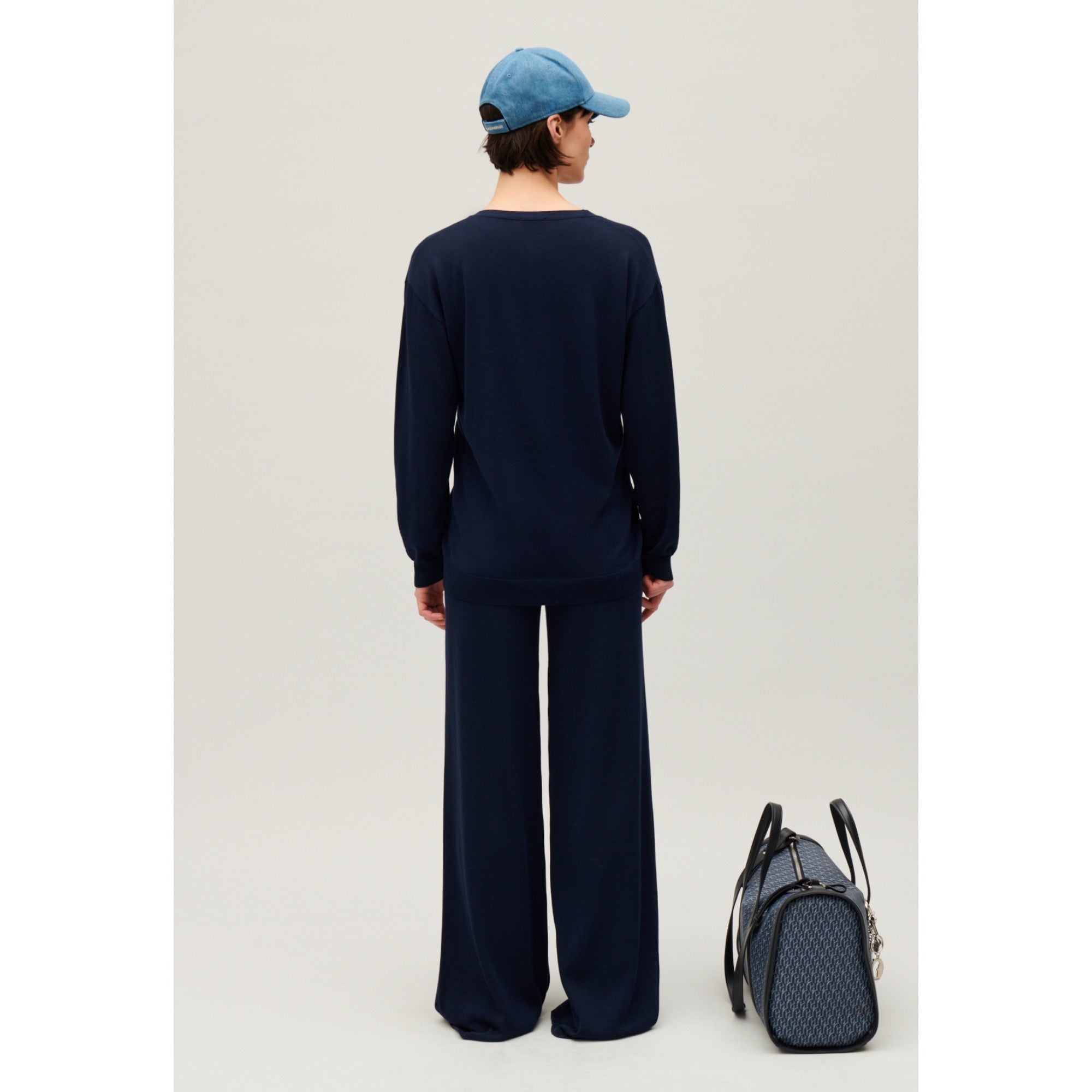 Women Fine Knit Cardigan - Navy