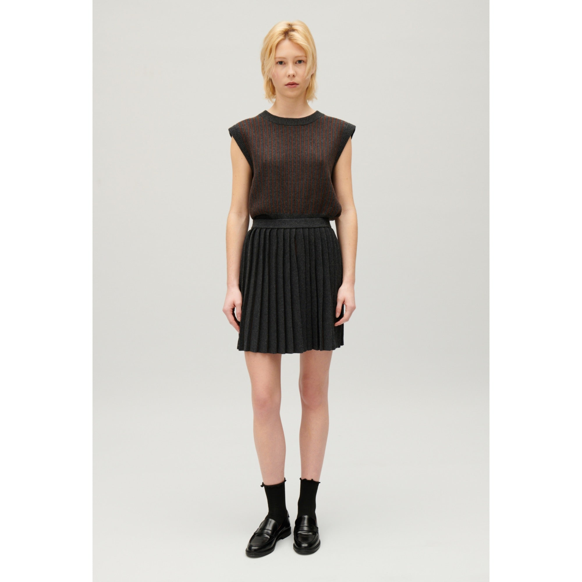 Women Marled Grey Pleated Short Skirt - Mottled Grey