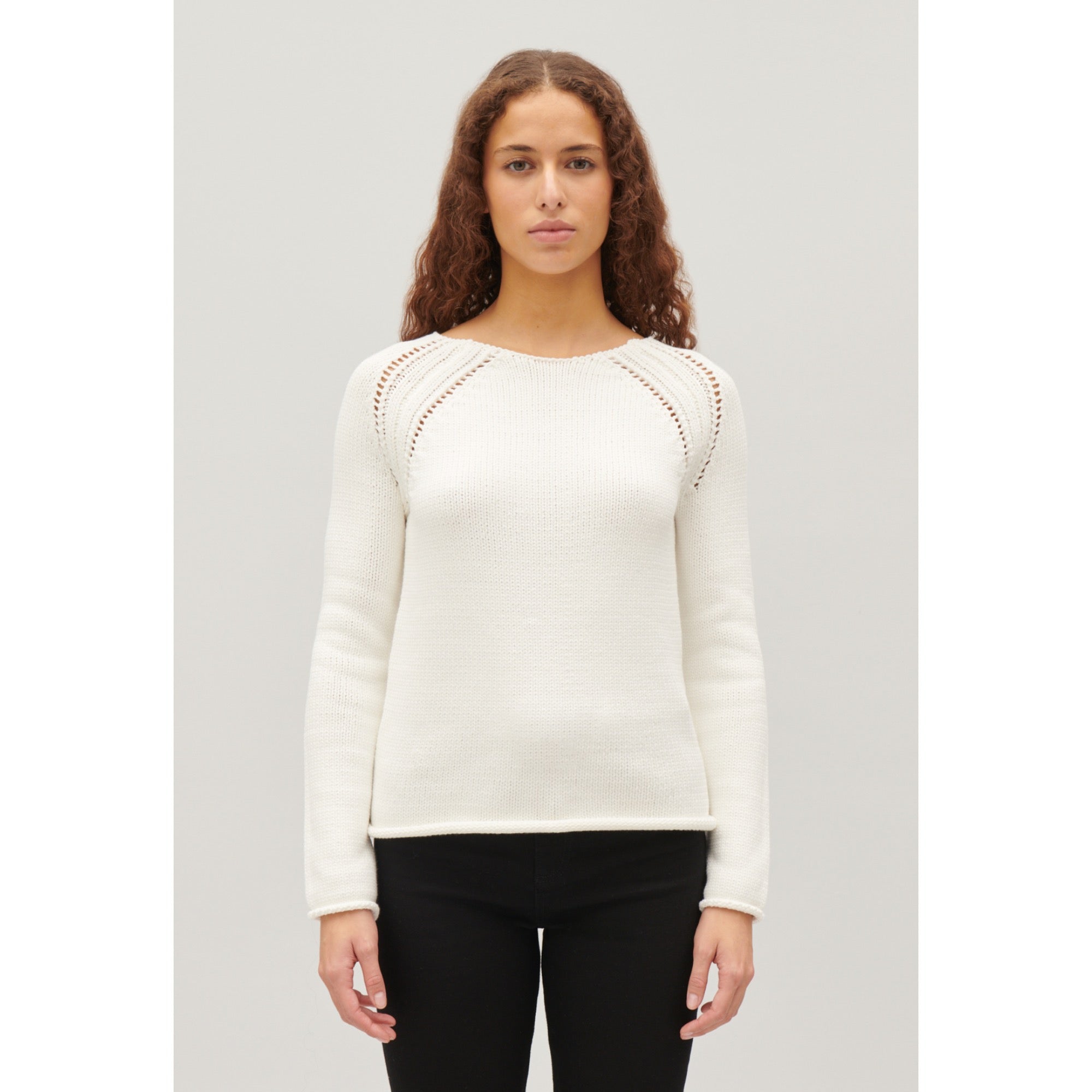 Women Ecru Knitted Jumper With Embroidery - Ecru