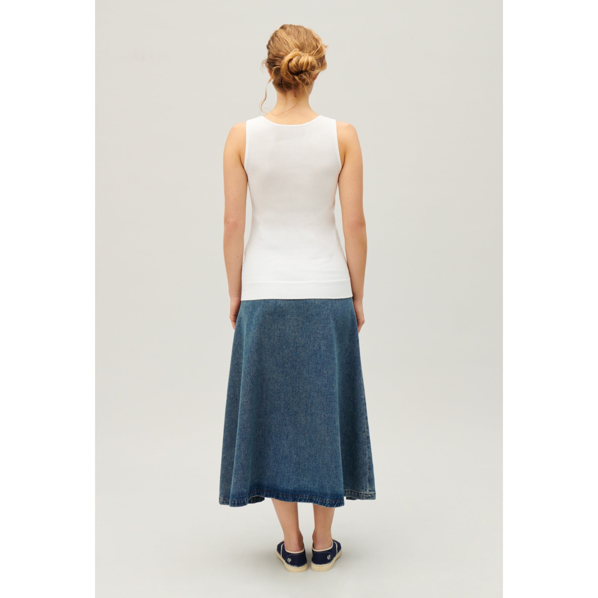 Women Knit Vest - Ecru