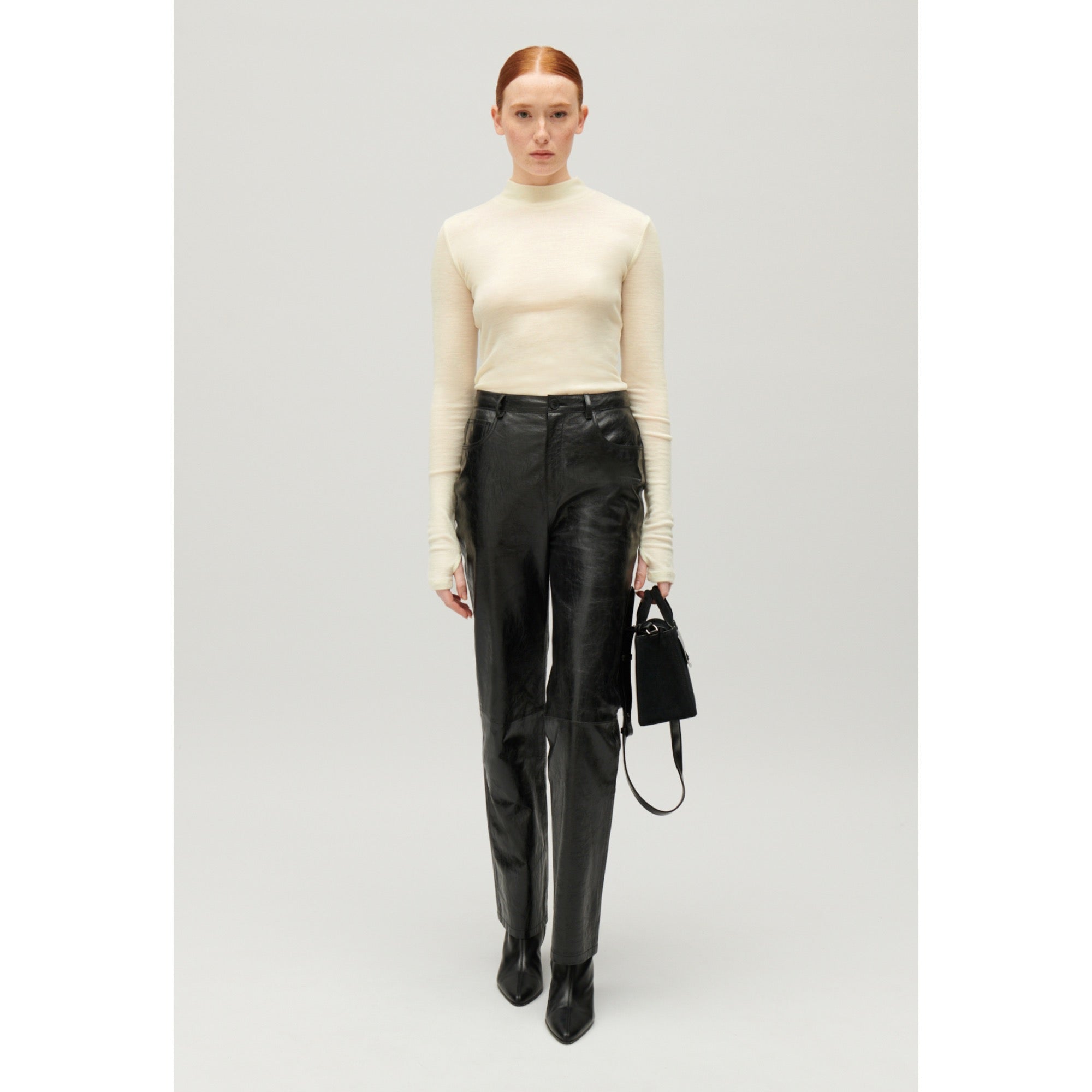 Women Wool Top With High Neck - Vanilla