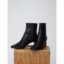 Women Croc-Effect Embossed Leather Boots  - Black