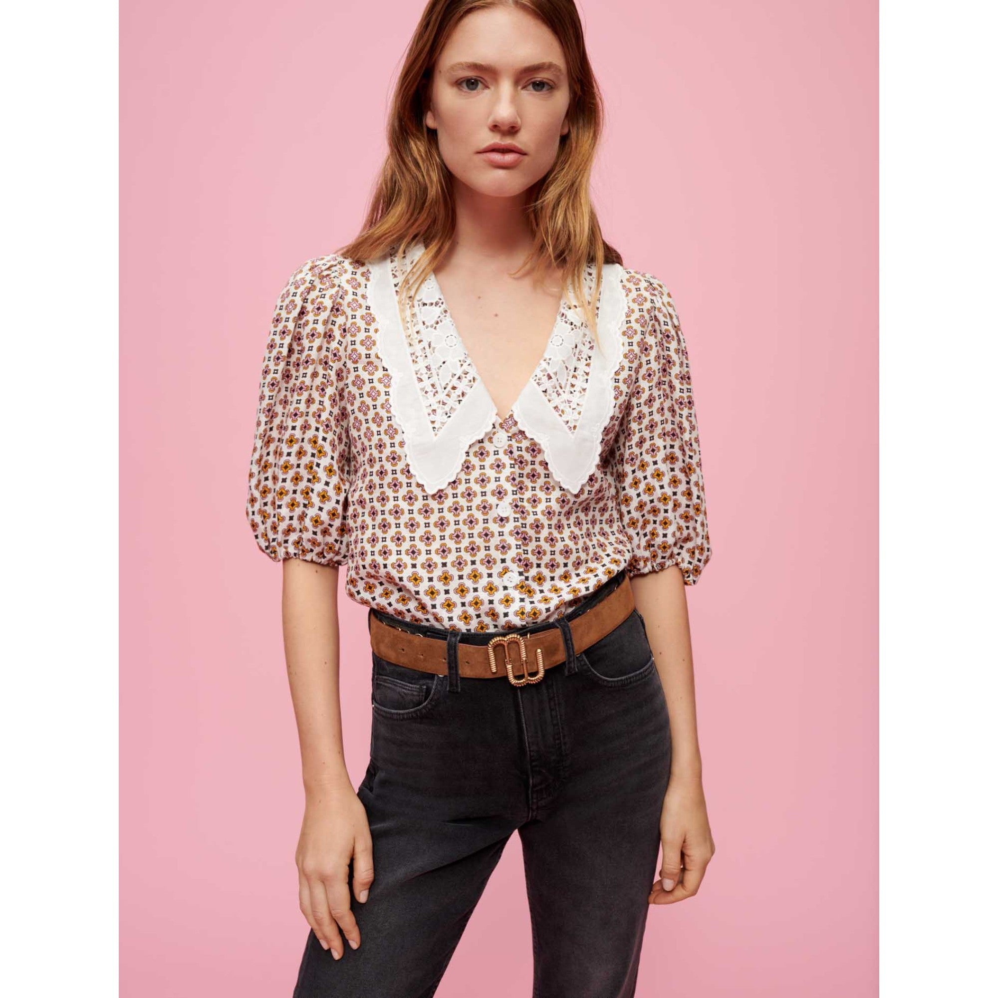 Women Printed Shirt With Embroidered Collar - Tiles Ecru Background