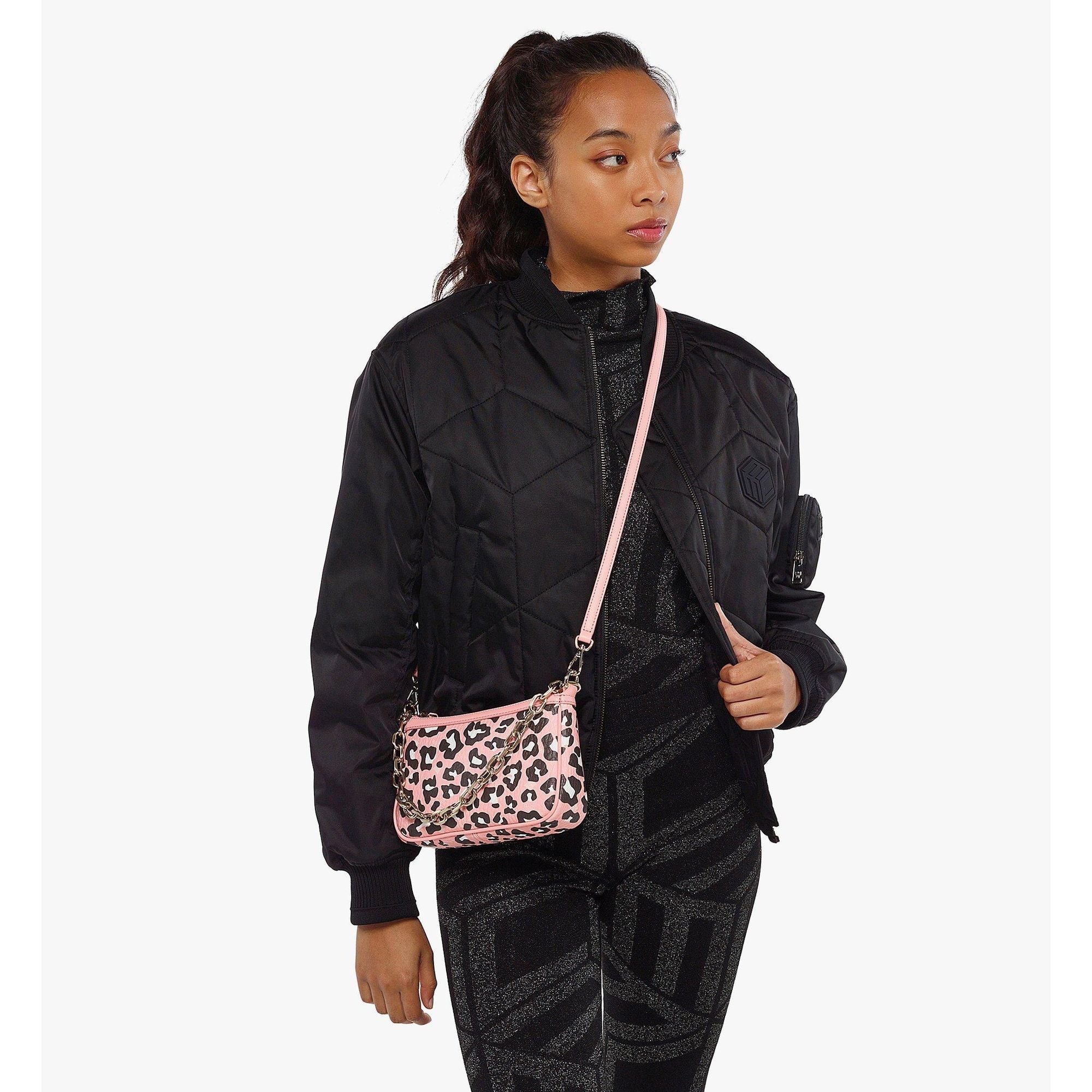 Women Aren Shoulder Bag In Leopard Visetos - Blossom Pink Visetos