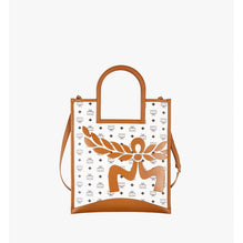 Women Aren Fold Tote in Mega Laurel Visetos - White