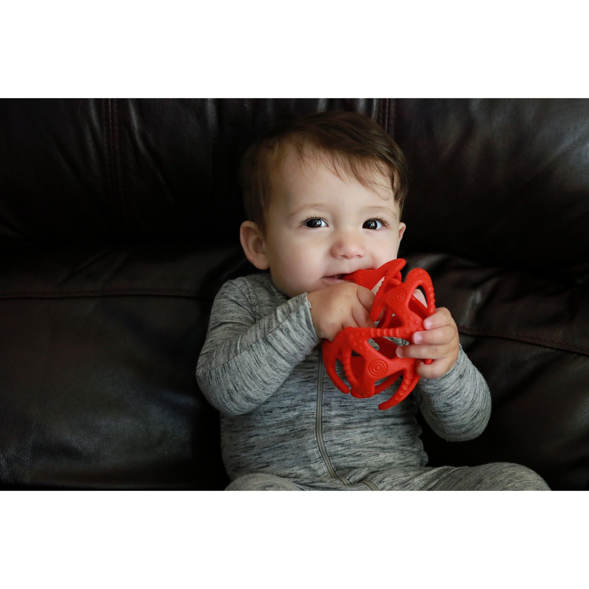 Tuggy Teething Ball - Pink