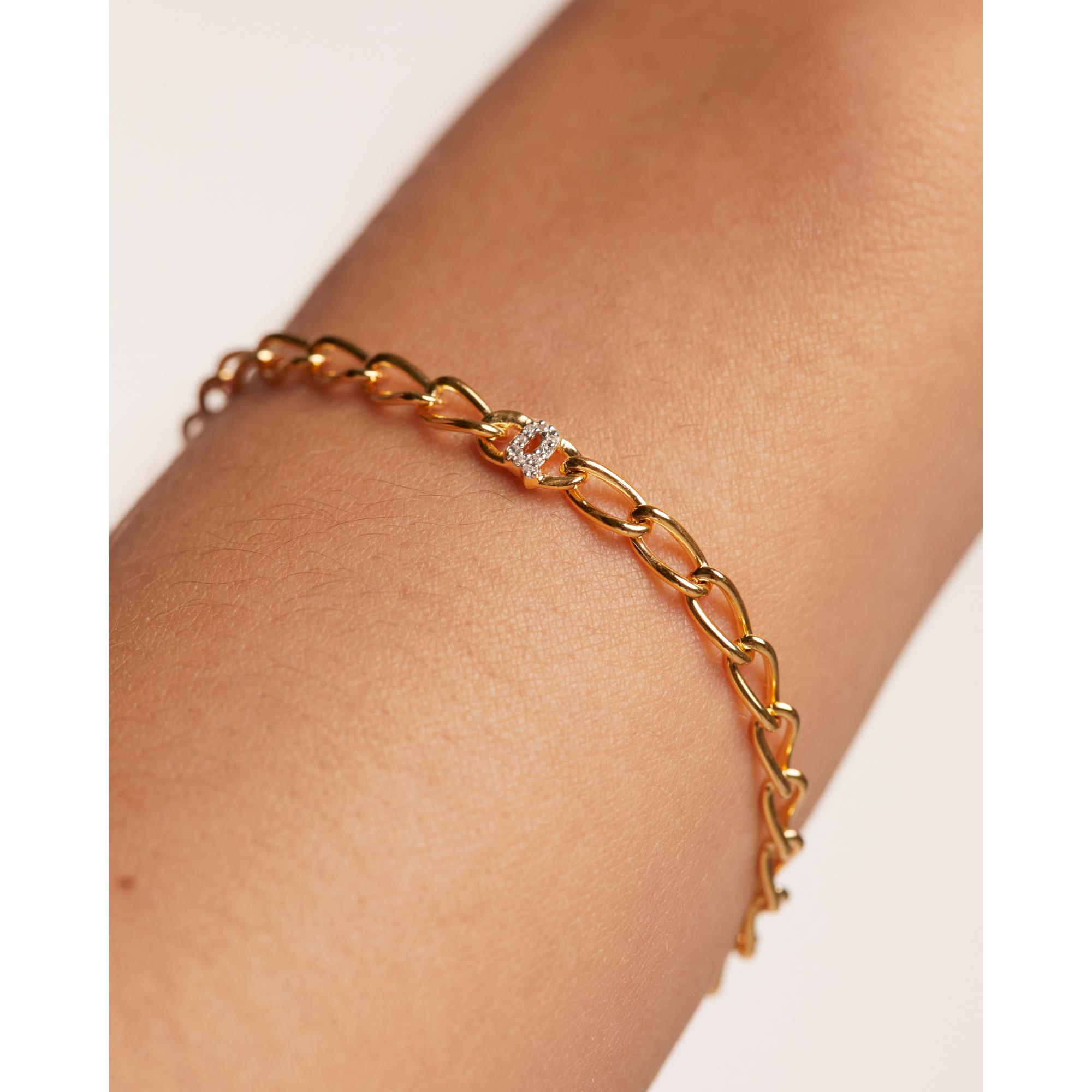 Letter Q Chain Bracelet