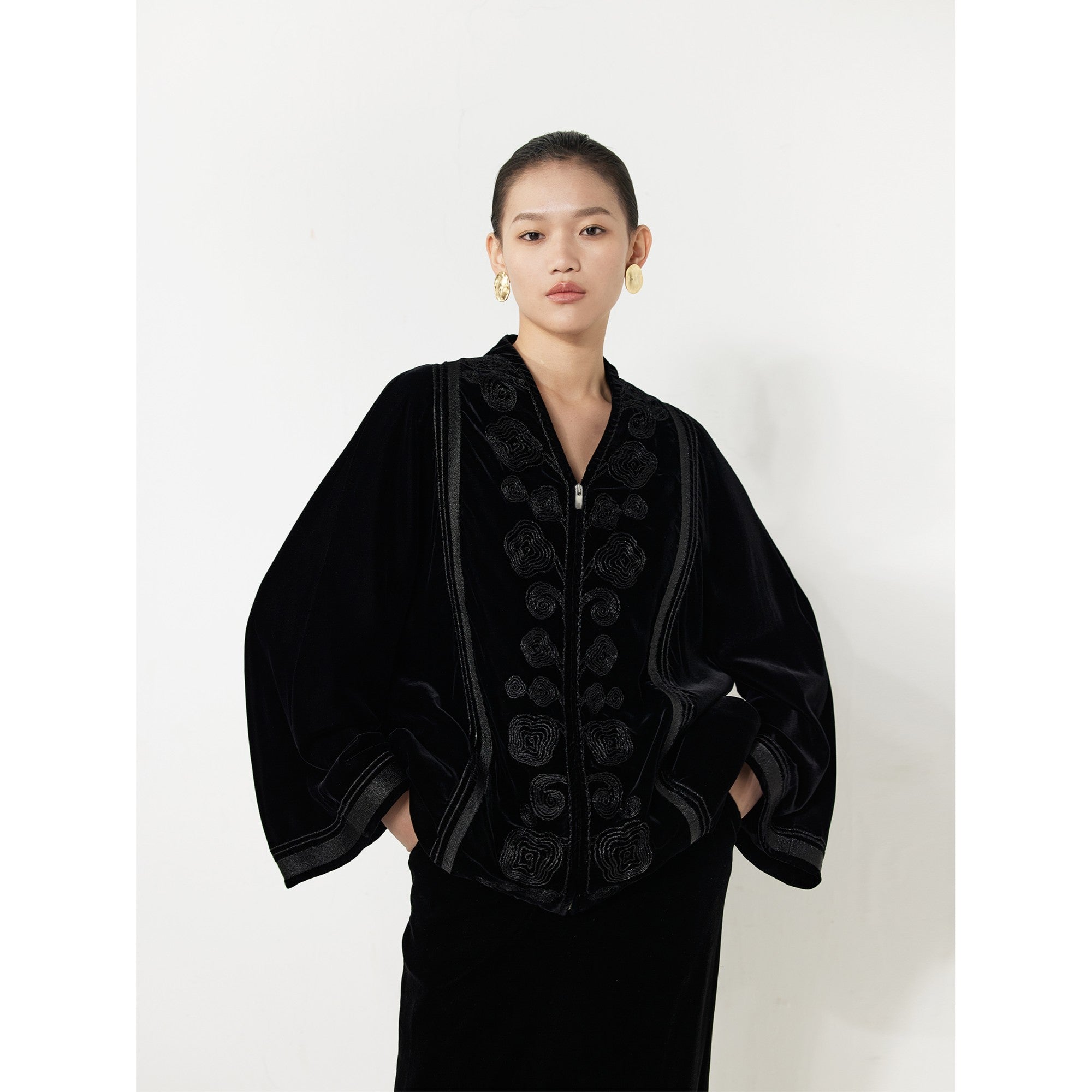 Women Embroidery Velvet Jacket - Black