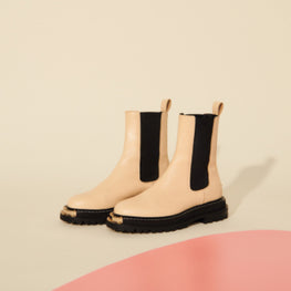 Women Ankle Boots With Notched Sole - Ecru