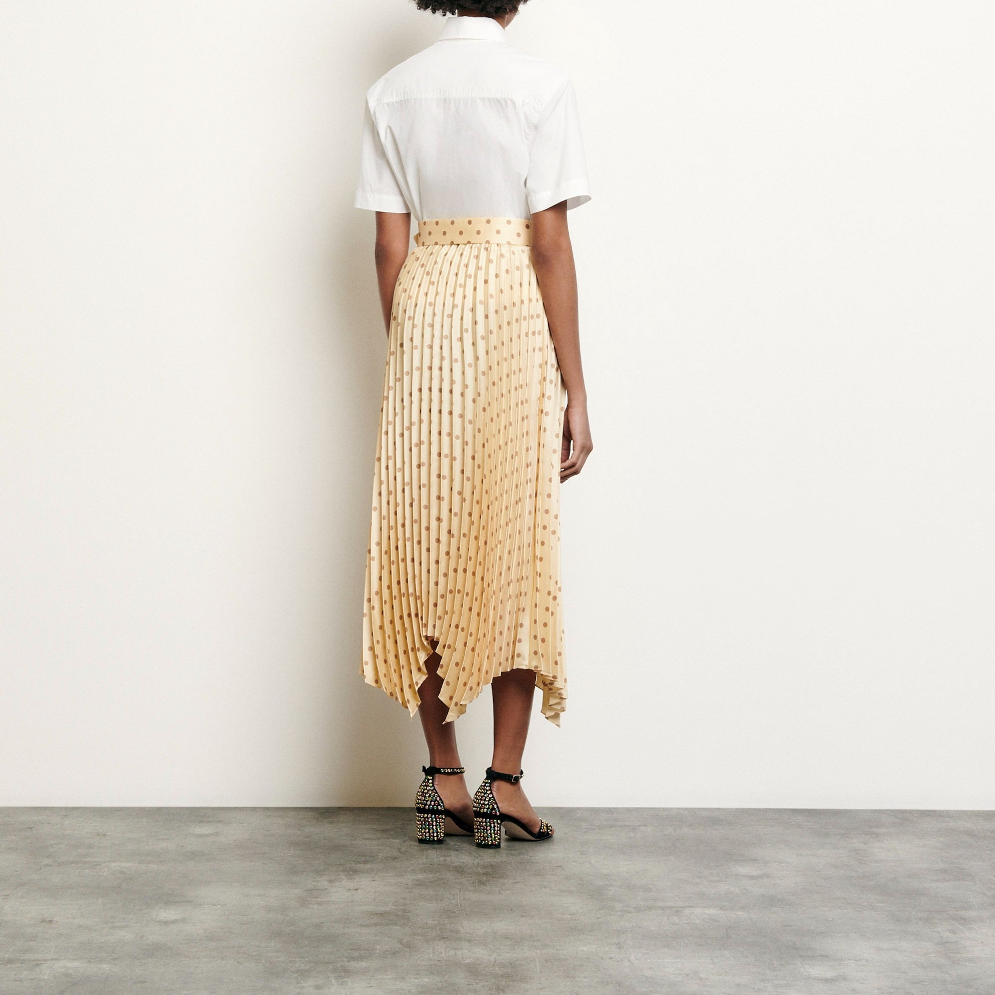 Women Pleated And Printed Skirt With Belt - Yellow