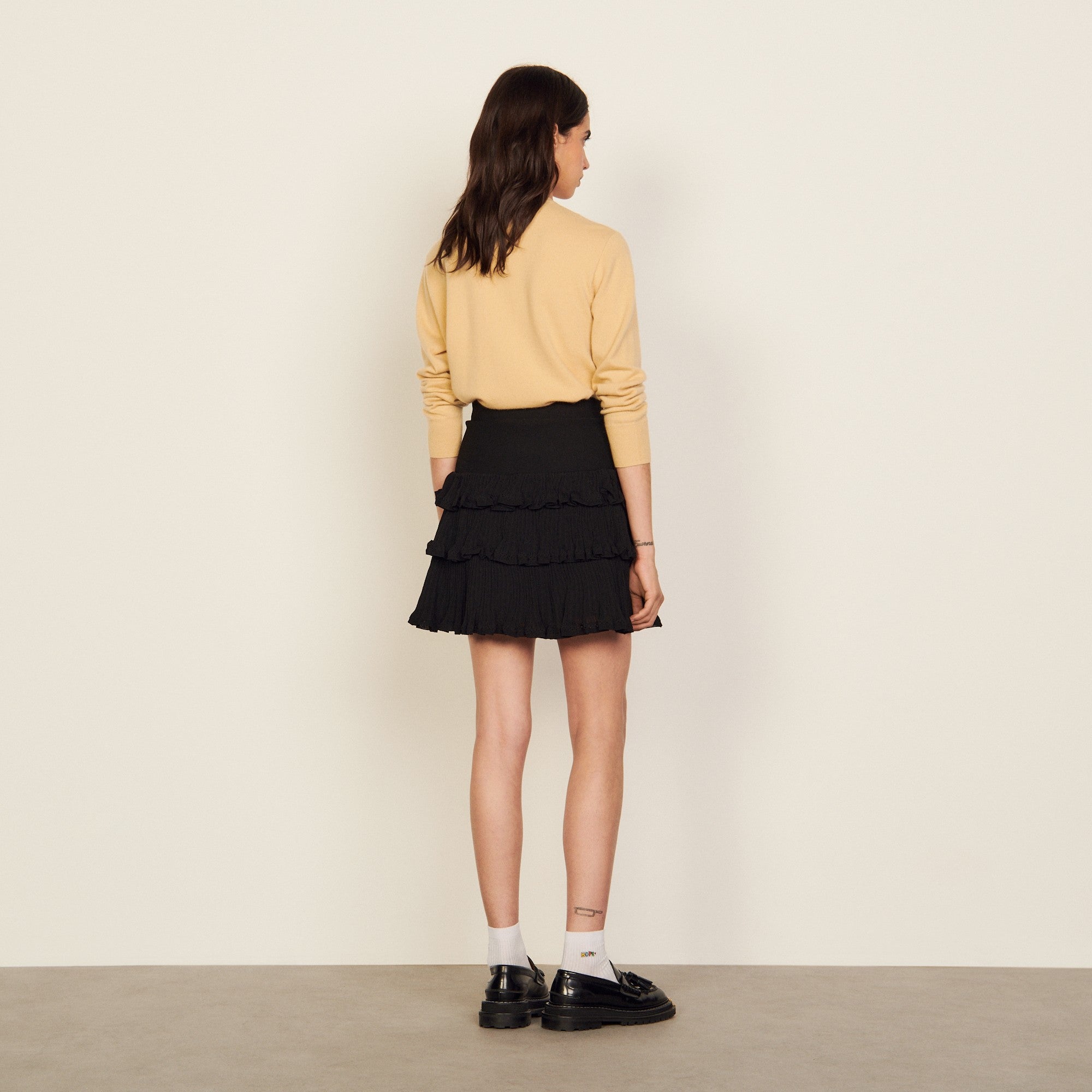 Women Knitted Ruffle Skirt - Black