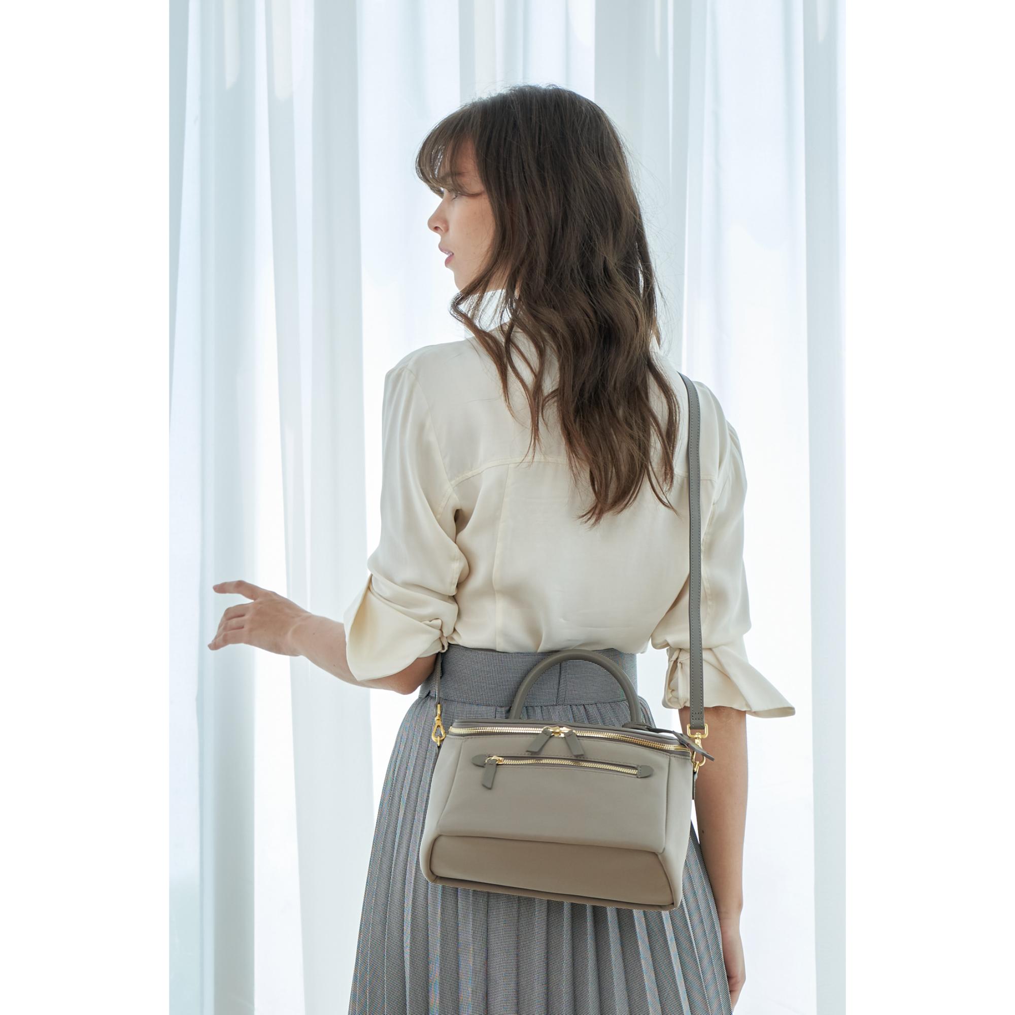 Musketeer Dryna Crossbody Sling Handbag (Water Resistant Nylon / USA Nappa Leather) - Taupe Grey